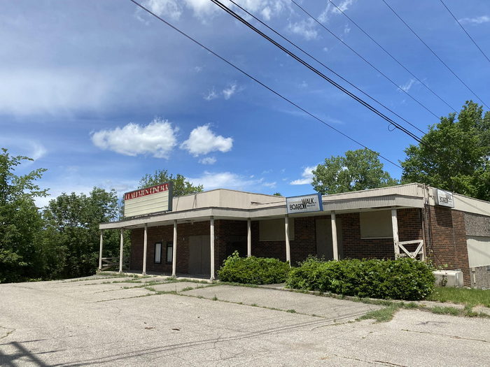 Clarkston Cinema - June 4 2022 Photo (newer photo)